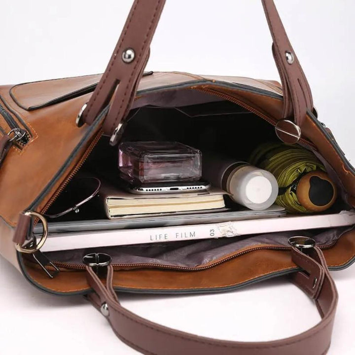 Elegant and timeless shoulder bag | Maya's Timeless Elegance