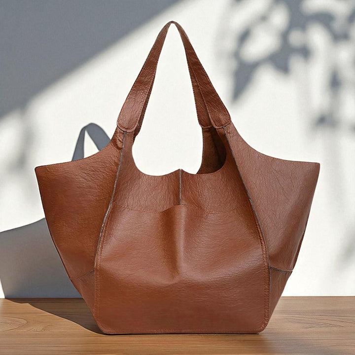 Classic and stylish vintage bag | Dana's Timeless Allure